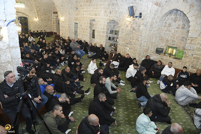 مسجد الجرينة حيفا يحيي صلاة التراويح وامسية ايمانية رمضانية مع الشيخ حسني لحام